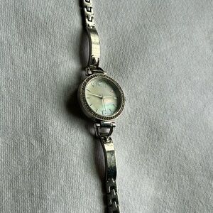 Women’s vintage retro silver/crystal bracelet watch measurements shown‎